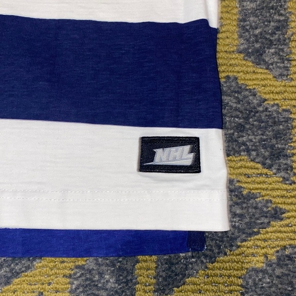 Mens Maple Leafs Tee - Picture 3 of 6